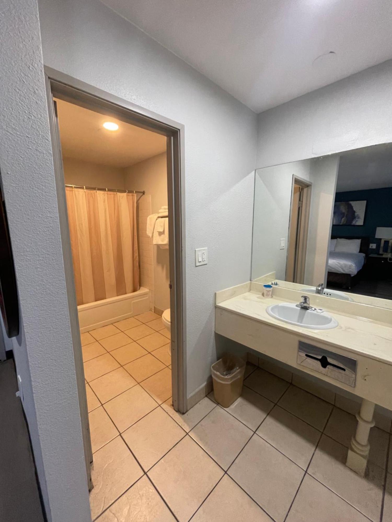 לוס אנג'לס Portside Inn & Suites מראה חיצוני תמונה