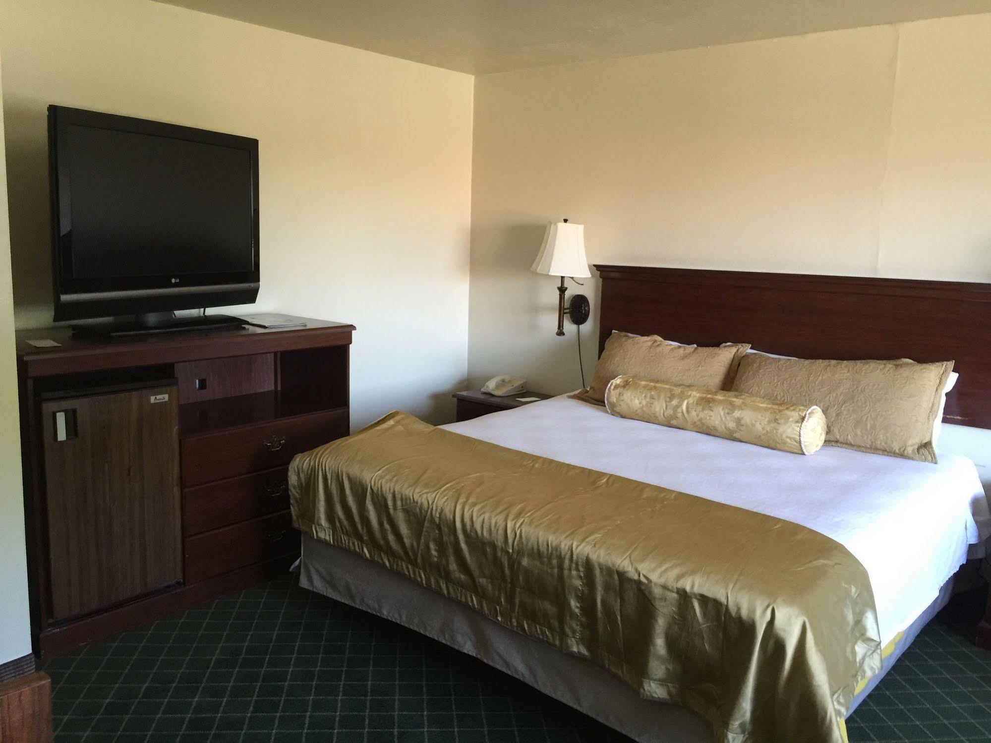 לוס אנג'לס Portside Inn & Suites מראה חיצוני תמונה